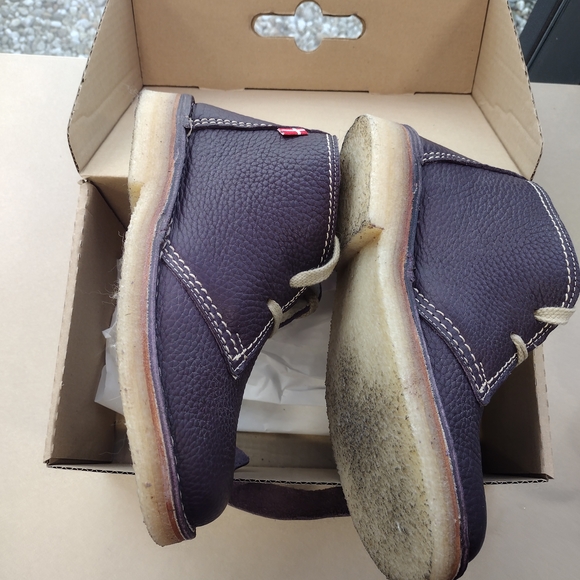 Plum color Grena Duckfeet Women's Boots Sold out - Picture 8 of 12